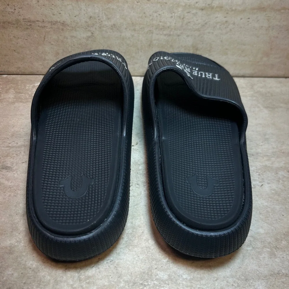 True Religion Womens Black Platform Slide Sandals Silver Logo Horseshoe Size 6
